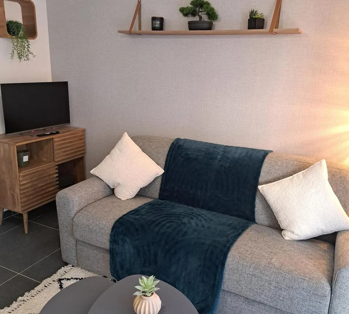Cozy Studio, Pool And Beach Villeneuve-Loubet Appartamento