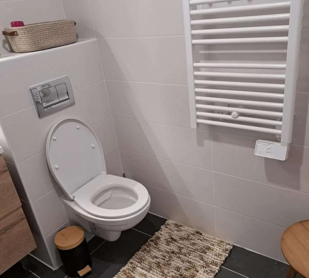 Appartamento Cozy Studio, Pool And Beach Villeneuve-Loubet Francia